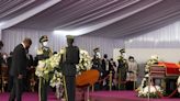 Angola da su último adiós a Dos Santos en un emotivo funeral de Estado