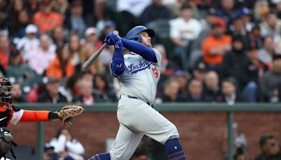 Dodgers notes: Max Muncy, Teoscar Hernández