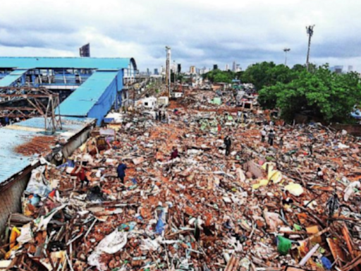 1,700 Shanties Demolished in Bandra West for Slum Rehabilitation and High-Rise Towers | Mumbai News - Times of India