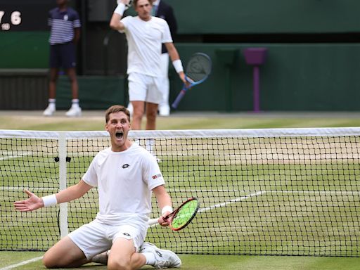 Britain's Henry Patten & Harri Heliovaara win Wimbledon doubles title