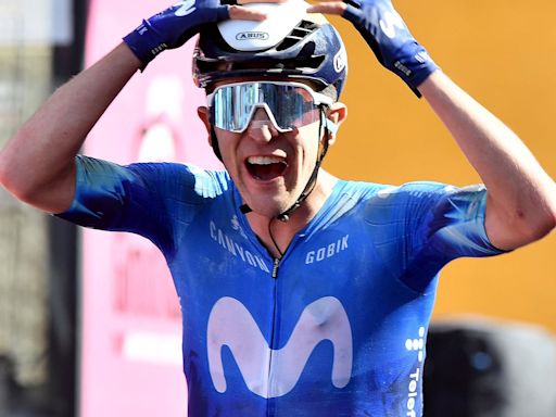 Pelayo Sánchez se alza en el sterrato del Giro con su primer gran triunfo