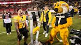 From ‘lonely nights’ to Mizzou football stardom, Cody Schrader wins Burlsworth Trophy