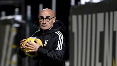 Paolo Montero, técnico interino de la Juventus