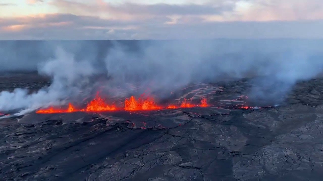 Eruption of Hawaii's Kilauea volcano pauses but scientists warn situation can 'change quickly'