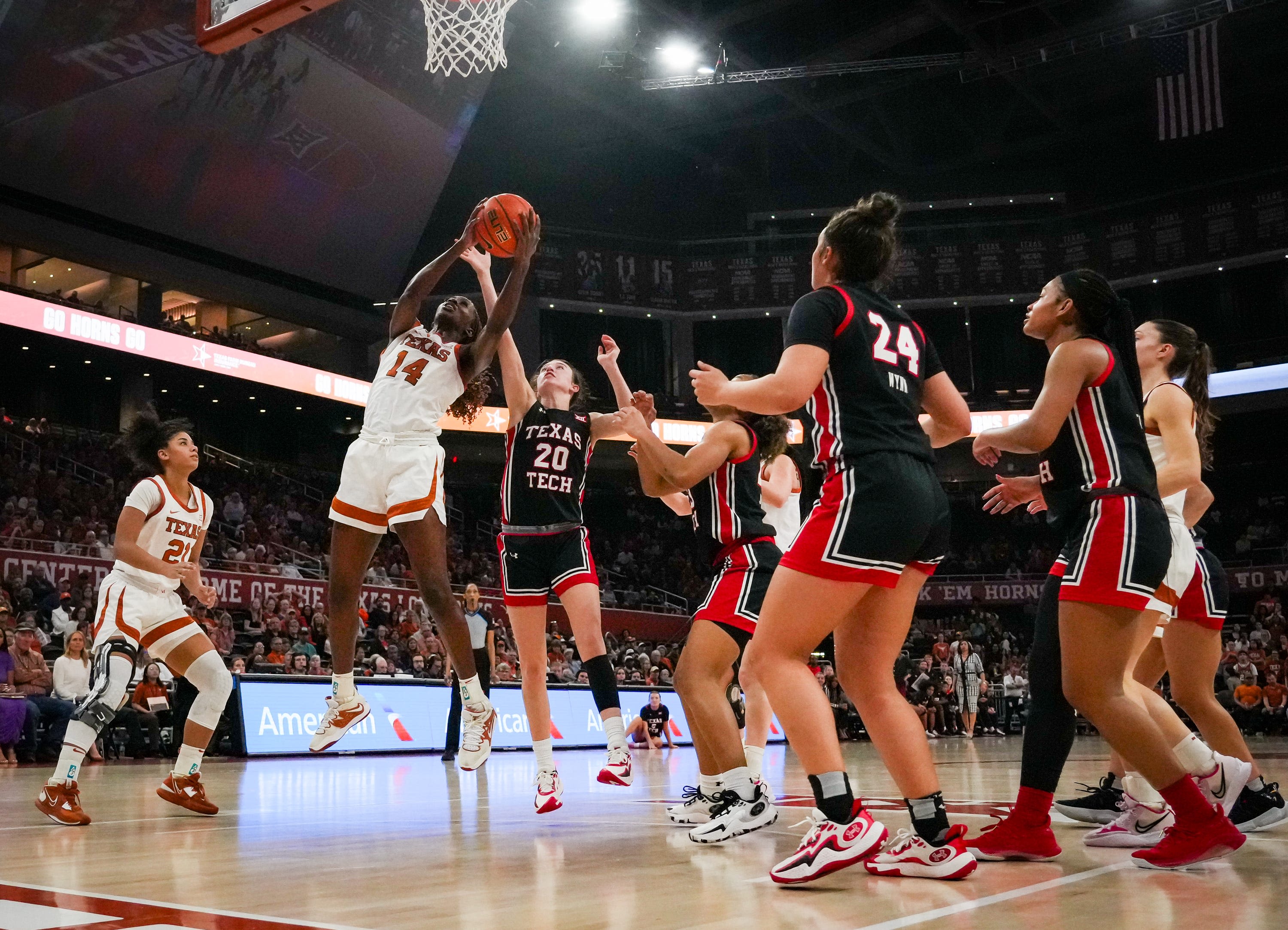 Texas women's basketball's depth chart takes another hit as Amina Muhammad enters portal