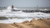 Tormenta tropical Ophelia deja inundaciones en Carolina del Norte