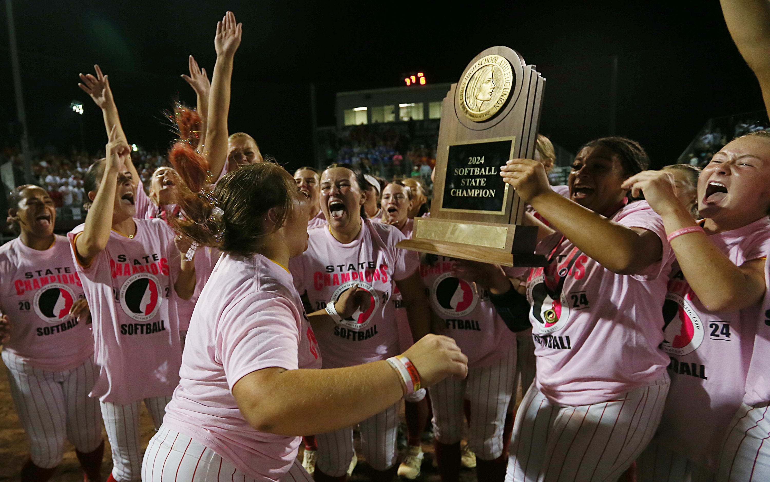 Carlisle softball defeats ADM for Iowa high school state championship