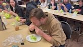 Man eats head of lettuce in less than 3 minutes to be named ‘Head Lettuce’ in IUP competition