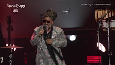 No Rock in Rio, Carlinhos Brown canta 'A namorada' 23 anos após ser vaiado no festival