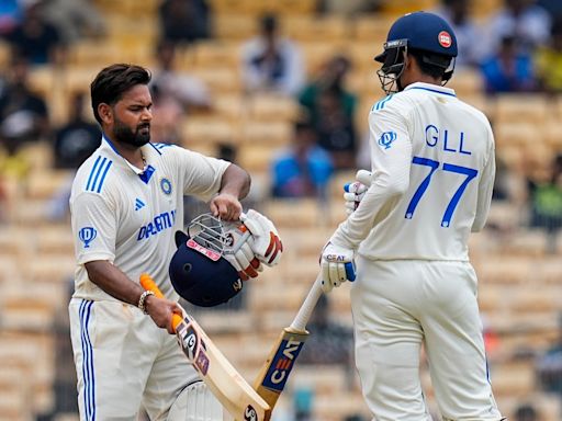 Rishabh Pant reacts after Shubman Gill accuses India wicketkeeper of trying to break his bat