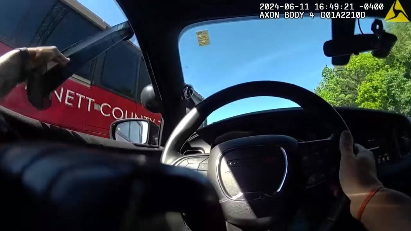 EXCLUSIVE: Dashcam video shows moments Atlanta police stopped hijacked bus with bump sticks