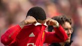 2-0. El United protege su plaza 'Champions' pero teme por Rashford