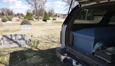A man hauled his uncle’s body across the country to an Ozarks cemetery. Here's why