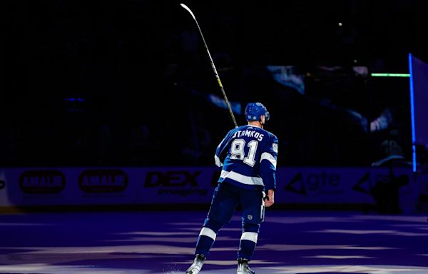 Steven Stamkos speaks out after parting with Lightning, calls situation 'puzzling and strange'