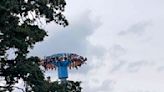 Rescatan a 28 personas atrapadas en juego mecánico en parque de atracciones de Oregon