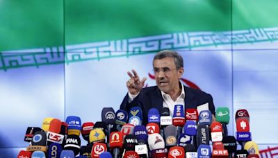 Iranian hard-liner Ahmadinejad seeks presidency