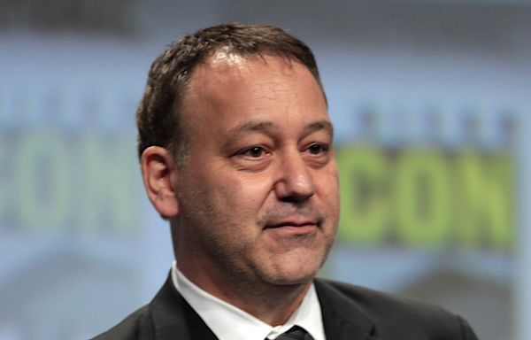 Tribute to Sam Raimi: The Talented Director of ‘Doctor Strange in the Multiverse of Madness’ & ‘Evil Dead’ - Hollywood Insider