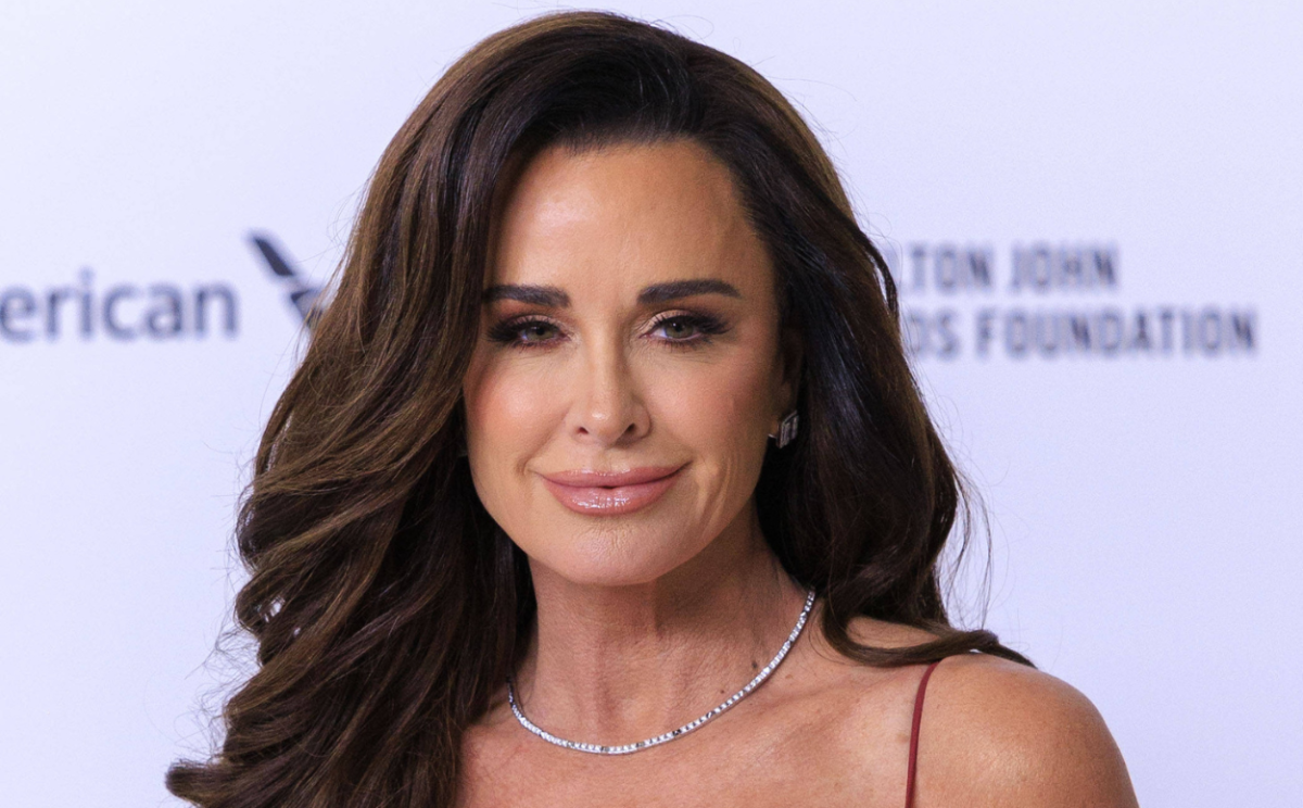 'RHOBH's Kyle Richards Fends off Would-Be Intruder and Fans 'Cannot Breathe'
