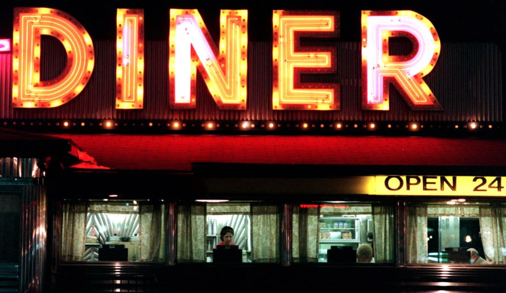 CT diner that’s been a mainstay on busy thoroughfare for seven decades is listed for sale