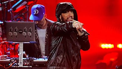 Eminem Delivers MTV VMAs Opener Amid News of Mother's Cancer Battle