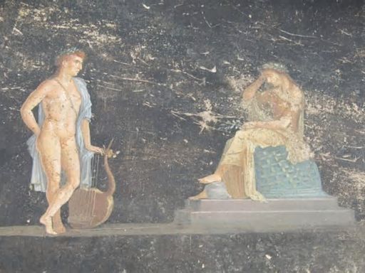 Descubren espectaculares pinturas de Helena de Troya, Apolo y Zeus en las ruinas de Pompeya