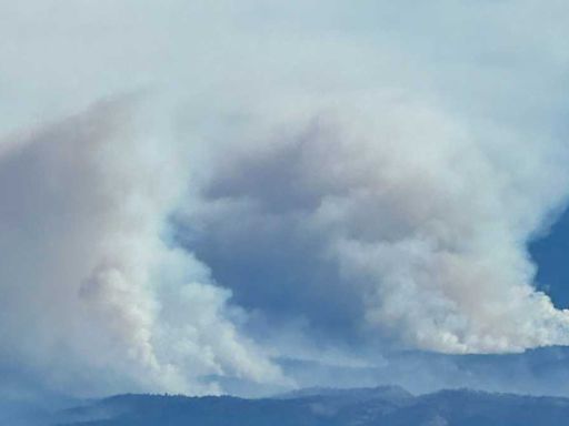 Crozier Fire Updates: El Dorado County wildfire threatens thousands of structures