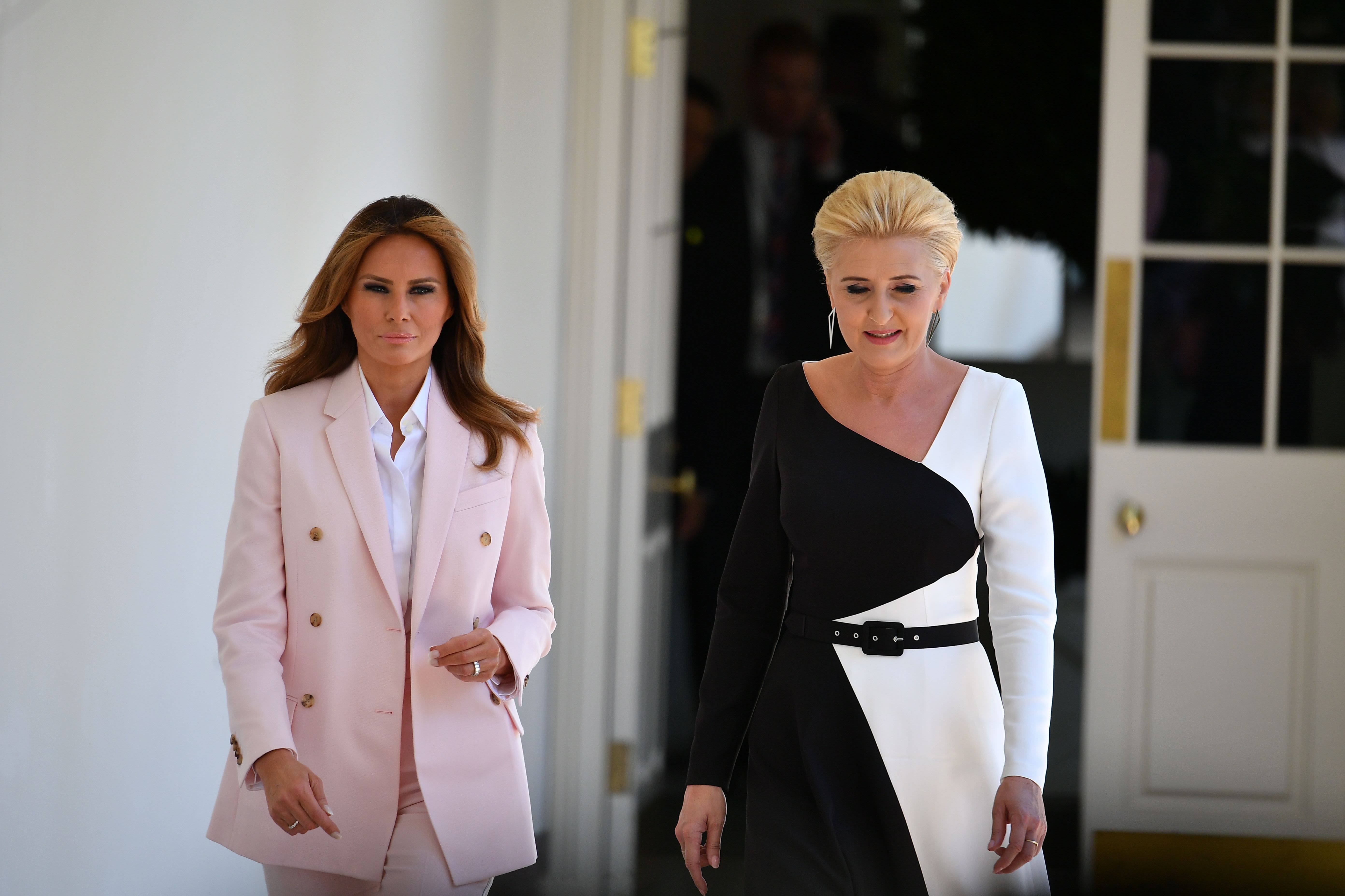 Melania Trump wears pink Calvin Klein pantsuit to welcome Polish president and wife