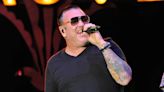 Steve Harwell, vocalista fundador de Smash Mouth, muere a los 56 años