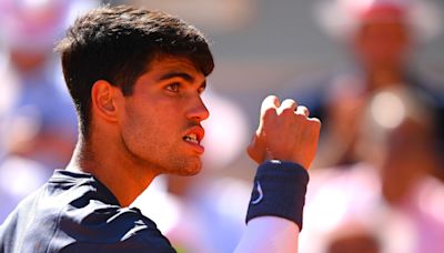 Alcaraz recovers to beat Sinner & reach Paris final against Zverev