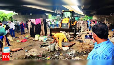 Shanties under Rajiv Chowk flyover cleared in joint operation | Gurgaon News - Times of India