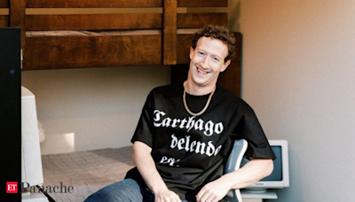 Mark Zuckerberg's 40th nostalgia-themed birthday bash had a special billionaire guest in shorts