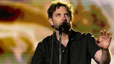 Bradley Cooper Surprises Pearl Jam Concert For 'A Star Is Born' Duet With Eddie Vedder