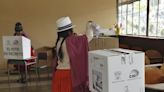 Ecuador va a segunda vuelta electoral para elegir presidente