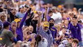 LSU coach Jay Johnson to pay for student tickets to super regional this weekend