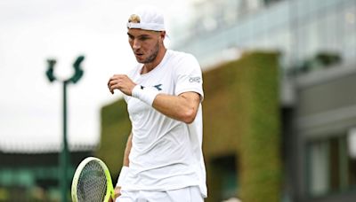 Struff verpasst Überraschung gegen Medwedew