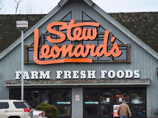 Stew Leonard's sued for wrongful death in mislabeled cookie case. Here's what both sides are saying.