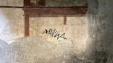 2000年意大利古蹟牆上簽名塗鴉！ 荷蘭男子下場曝光