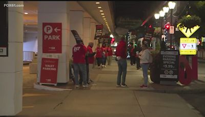 Omni Hotel workers go on strike in New Haven