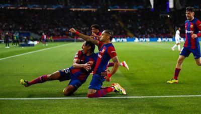 Dembélé, Vitinha y Mbappé remontaron el gol de Raphinha y metieron al PSG en semifinales de Champions