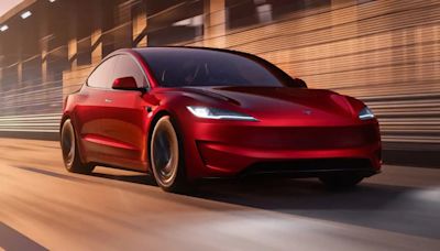 Tesla unveils new Model 3 Performance: 0-60 mph in 2.9 seconds, 163 mph top speed