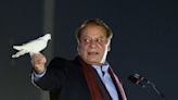 El ex primer ministro Nawaz Sharif se da un baño de masas a su regreso a Pakistán