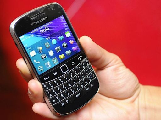 BlackBerry se reinventa: ya no fabrica celulares