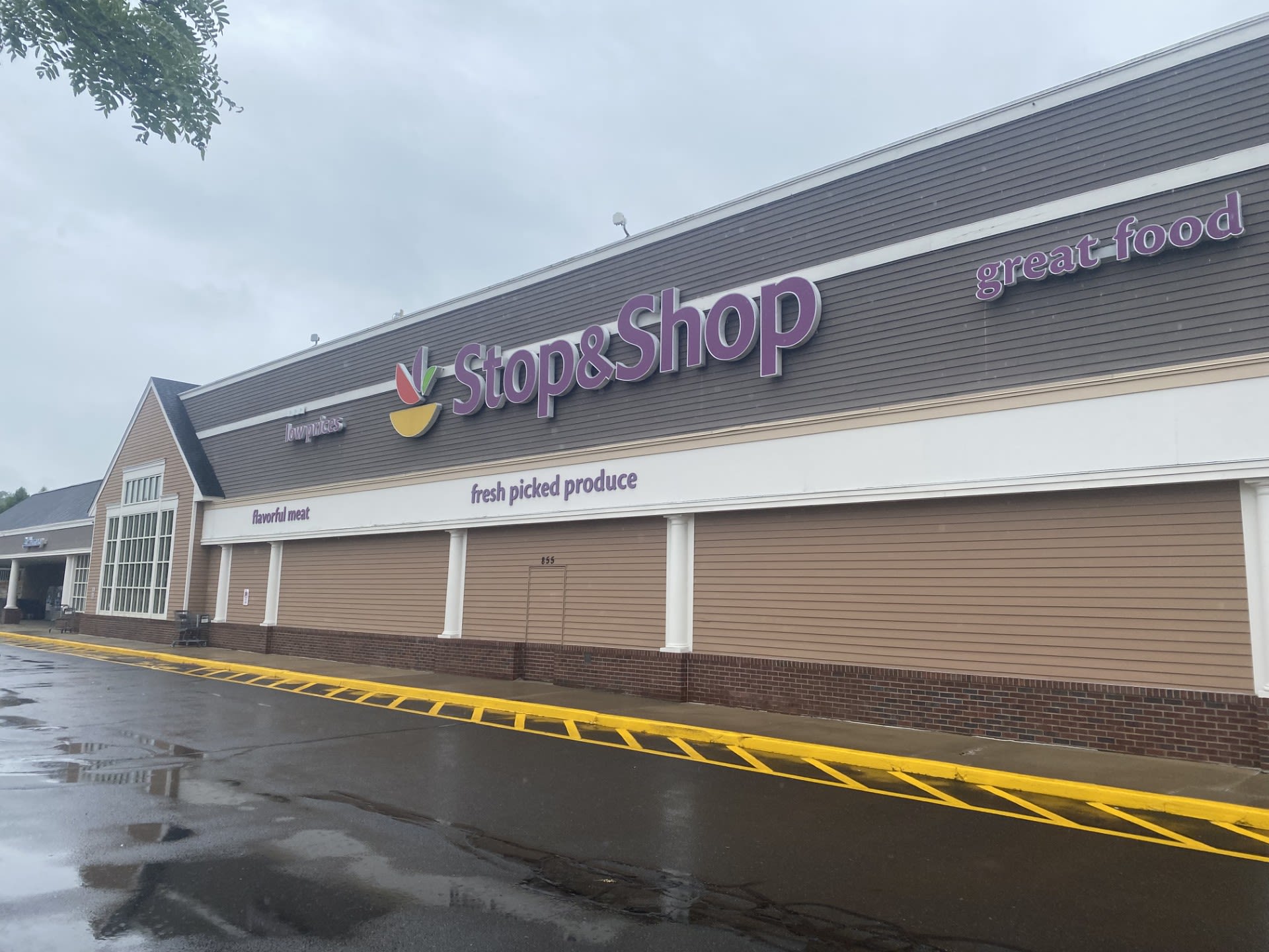Closure of five CT Stop & Shop stores surprises some officials: 'Nobody...contacted me'