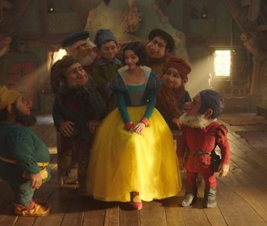 Thousands Of Fans Have Been Hating On Rachel Zegler's Snow White For Getting The Dwarfs To Clean For Her