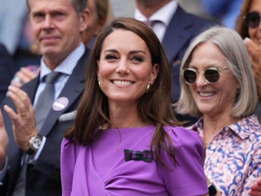 Kate Middleton receives 30-second standing ovation at Wimbledon finals amid health scare