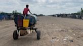 La Pista, el antiguo aeropuerto en Colombia donde se refugian miles de venezolanos