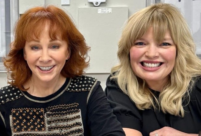 Reba Reunion Is a Go! Happy’s Place, Starring Reba McEntire and Melissa Peterman, Gets NBC Series Order