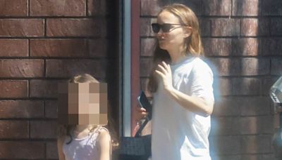 Natalie Portman enjoys some retail therapy with her daughter Amalia