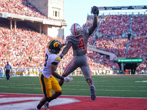 Ohio State WR Jeremiah Smith makes another one-handed TD catch in 35–7 win over Iowa