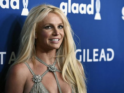 Britney Spears culpa a su madre de nueva polémica